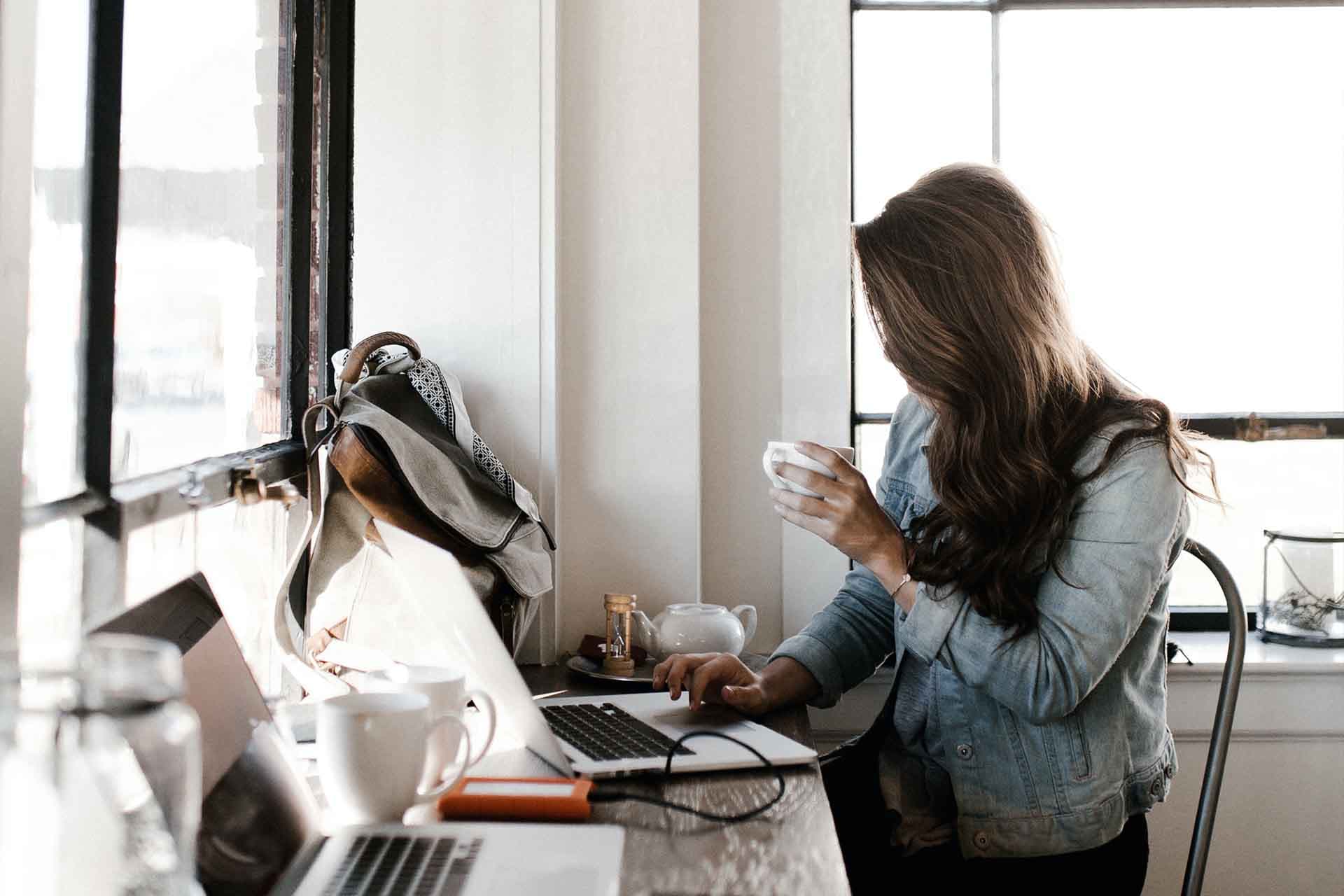 Diferencia entre motivar e incentivar: guía para RRHH