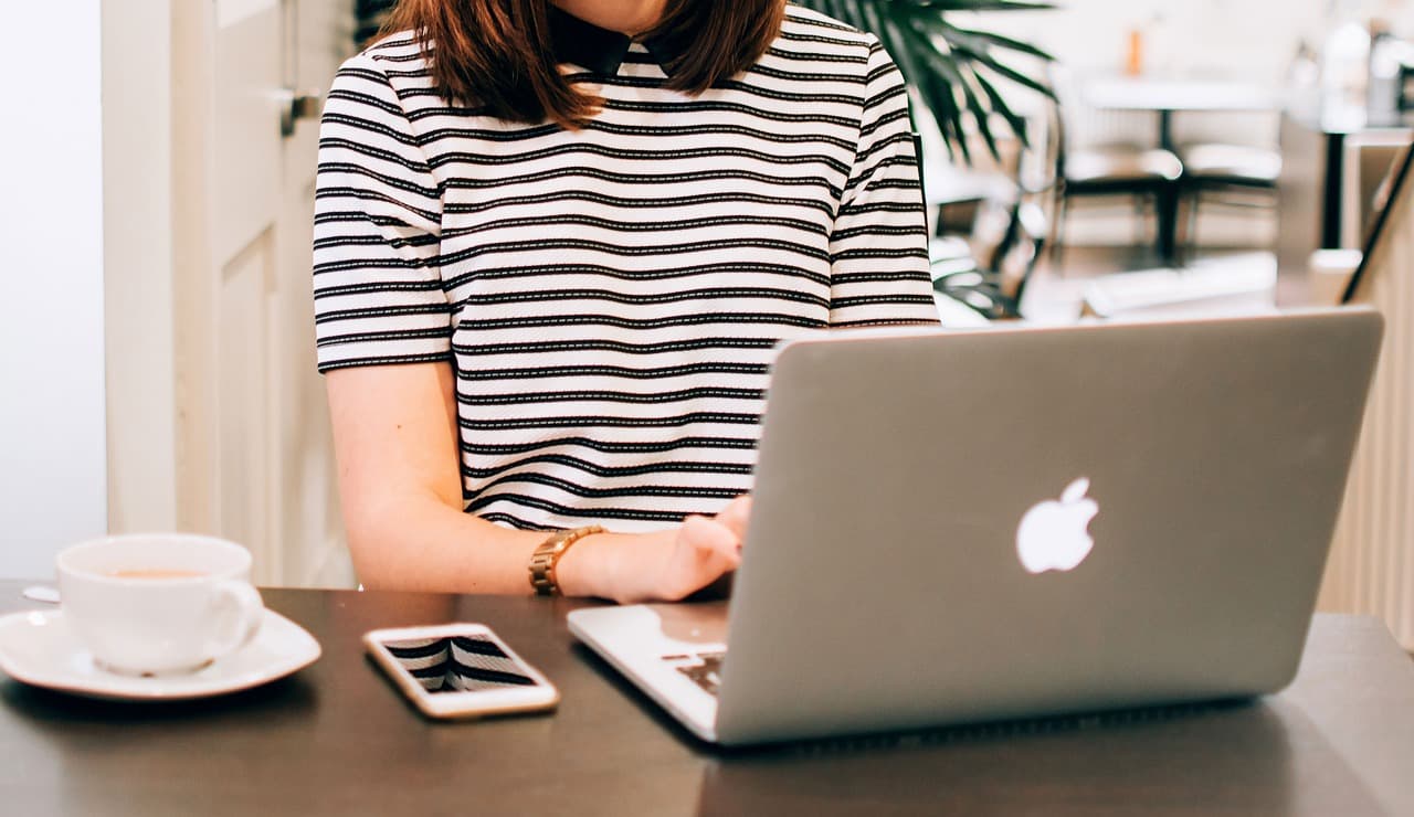 Diferencia entre reconocer y agradecer en el trabajo